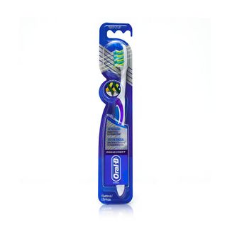Oral-B Pro-Expert Extra Clean Medium Manual Toothbrush - 1 Toothbrush